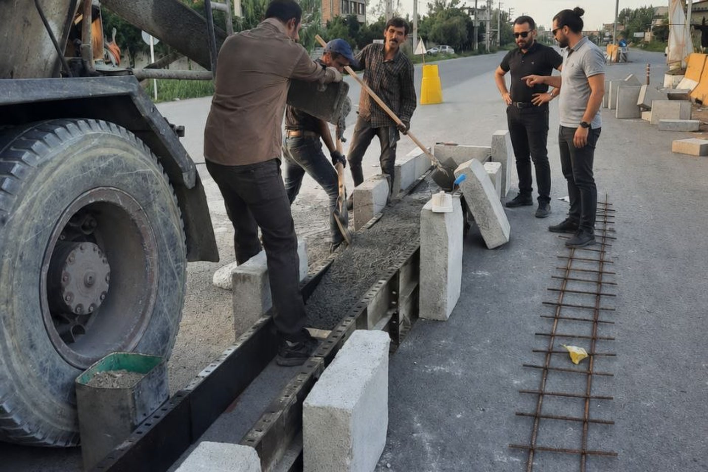 جاگذاری قطعات بتنی جدول در عملیات اصلاح هندسی محور