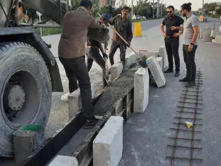 جاگذاری قطعات بتنی جدول در عملیات اصلاح هندسی محور